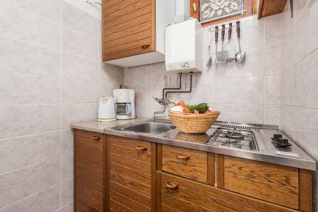 Apartmani Strott Pinezići エクステリア 写真